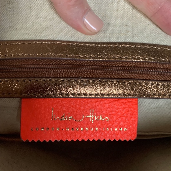 NWOT! India Hicks Bronze Insider Bag - Picture 5 of 9
